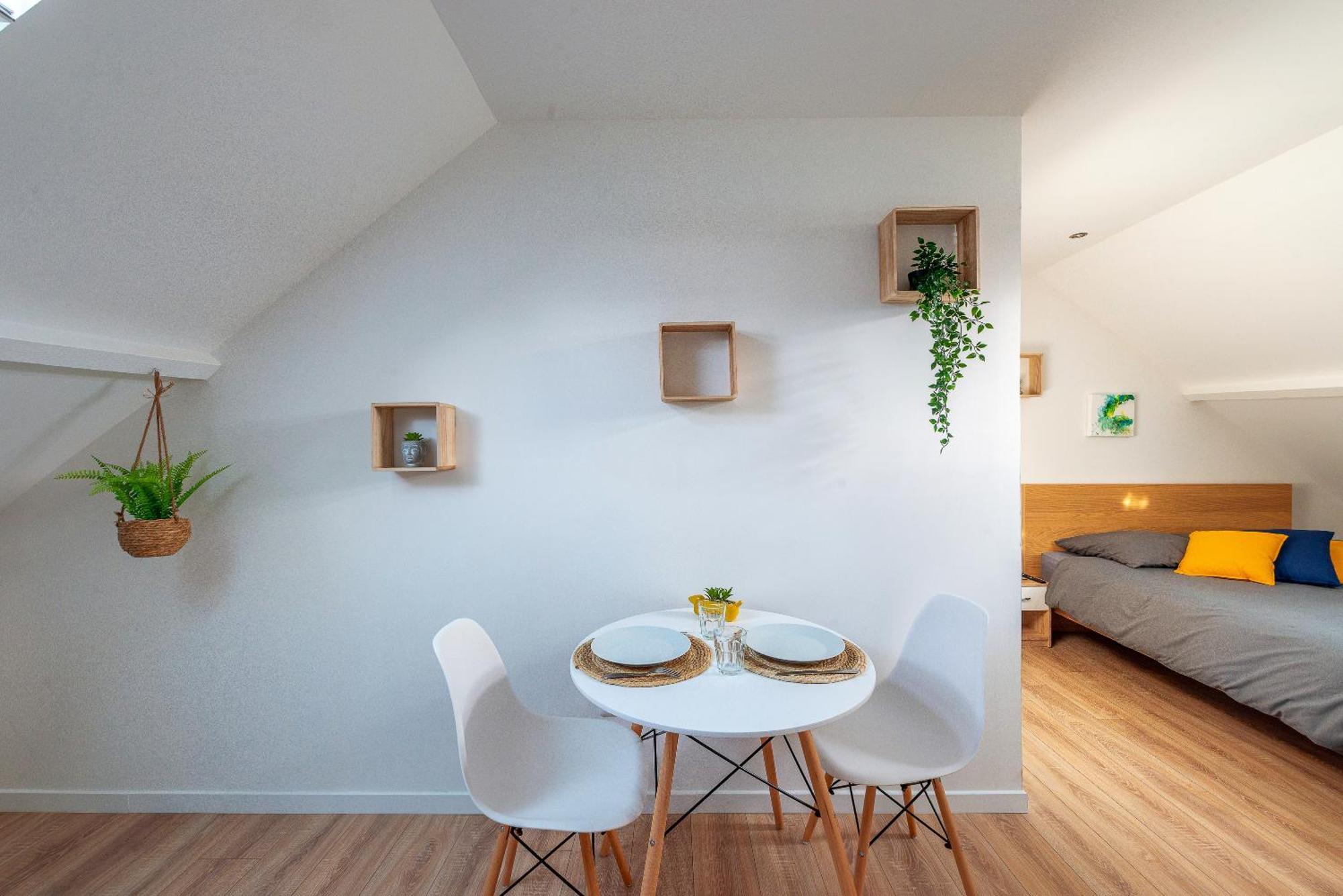 Malaka Home Anzin Exterior photo